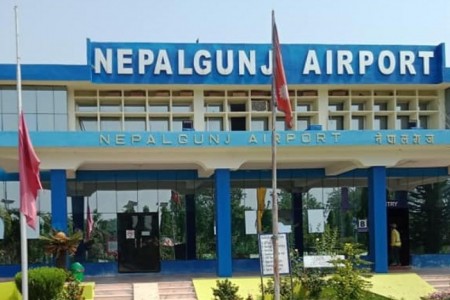 नेपालगञ्जमा बाक्लो हुस्सु लागेपछि हवाई उडान प्रभावित